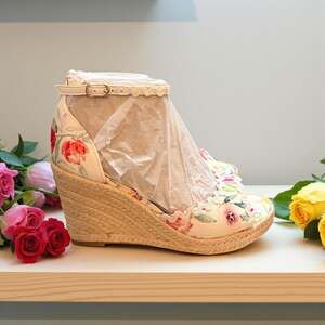 Bandolino Kendri Floral Espadrille Wedge Sandals